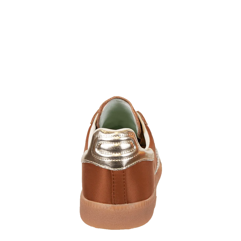 Back 70 Streetwear Ghost Sneakers in Brown