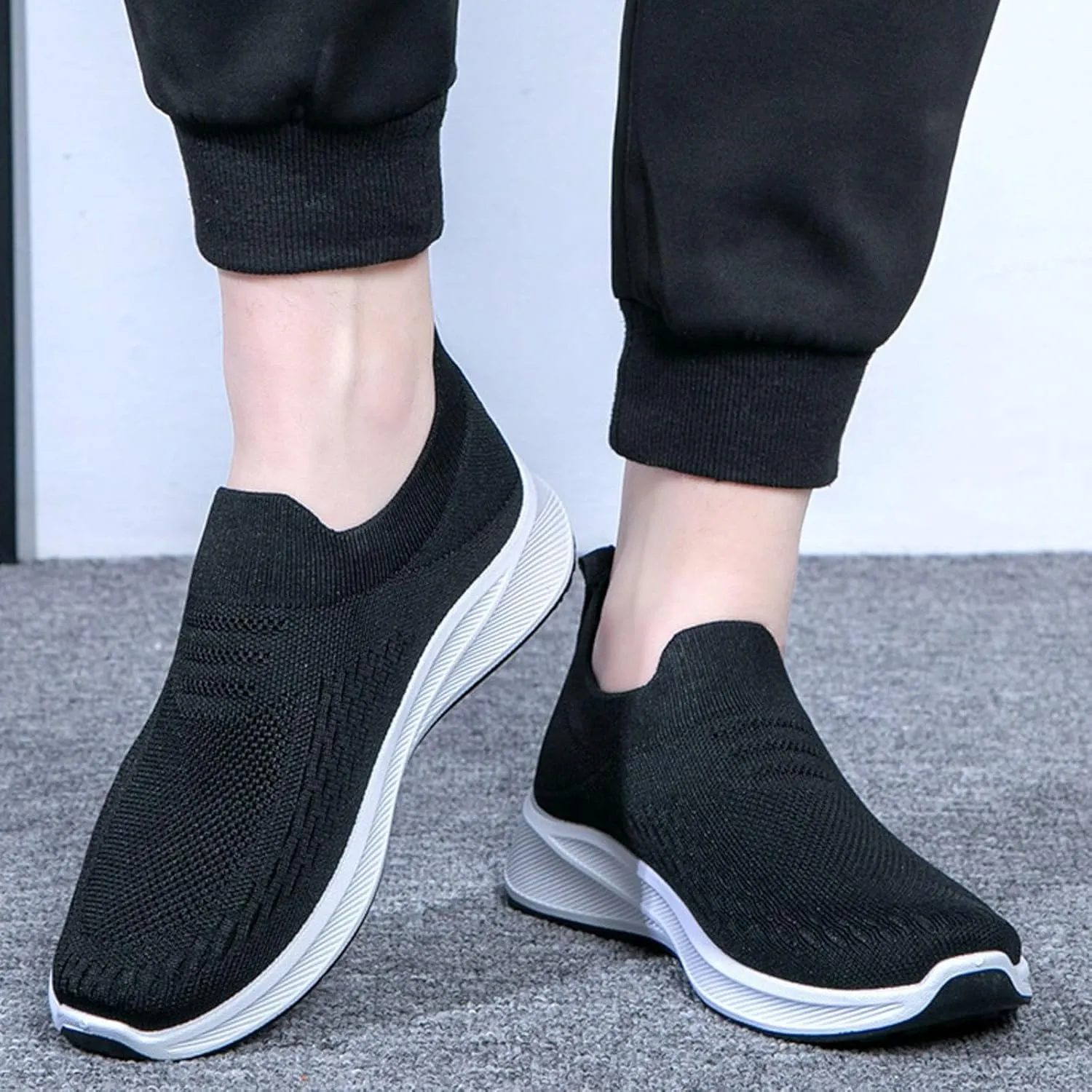 Casual Dress Shoes Men's Mesh Soft Sole Sports Shoes Casual Fitness Solid Color Sports