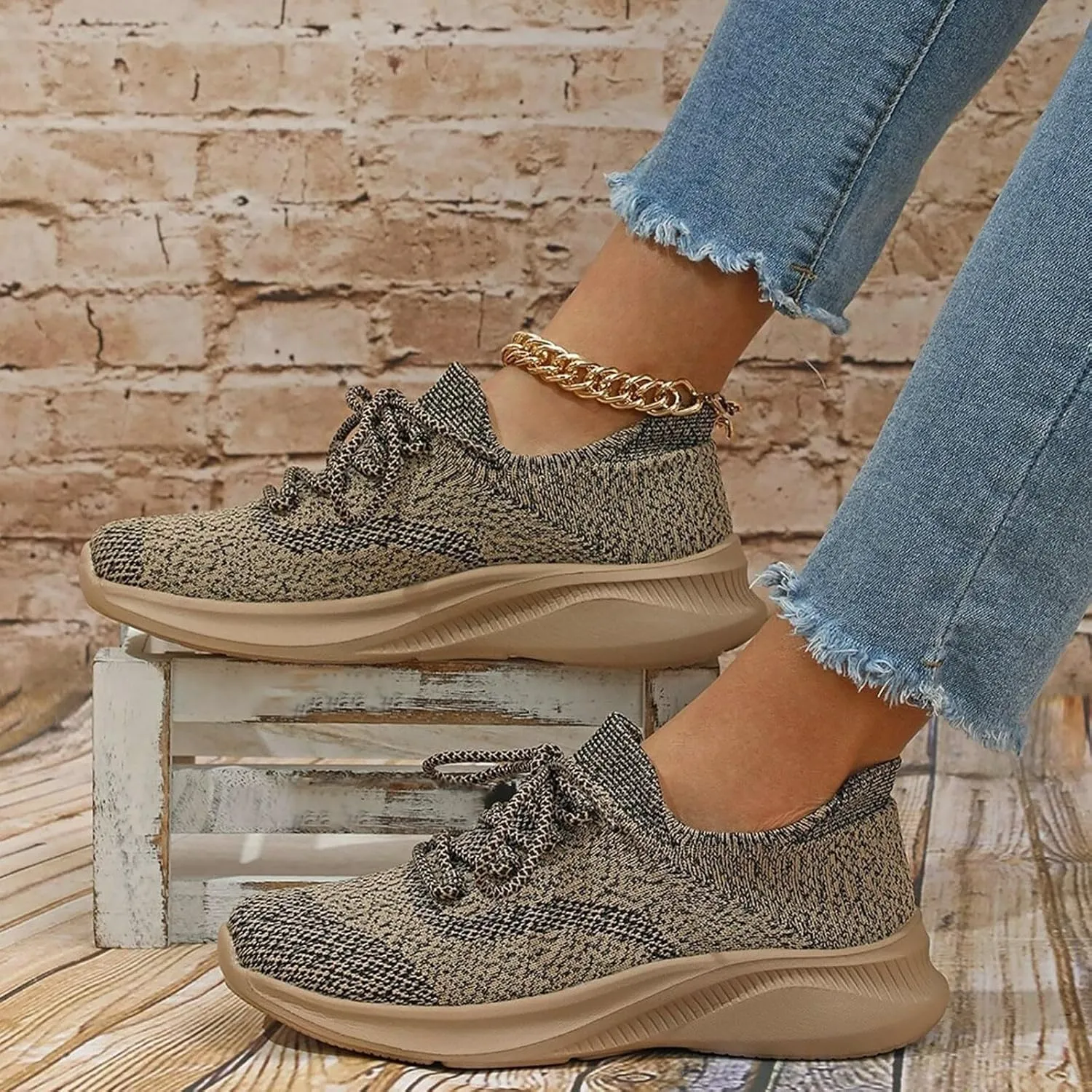 Casual Shoes Lace up Summer New Running Sports Casual Shoes Flying Weaving Mesh Men Trendy