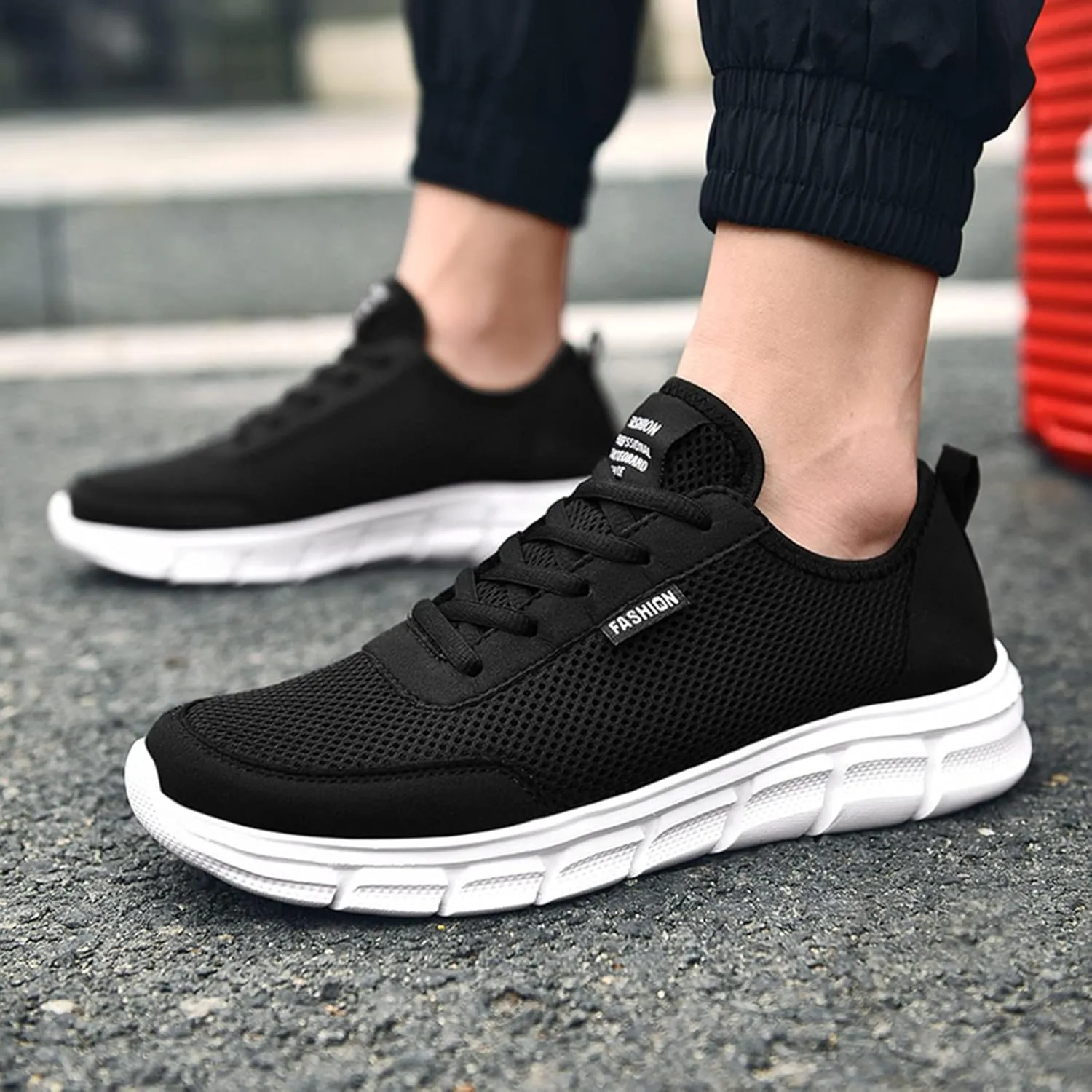 Casual Walking Shoes Men Sports Shoes Fashionable Summer New Pattern Mesh Breathable Lightweight Comfortable Casual