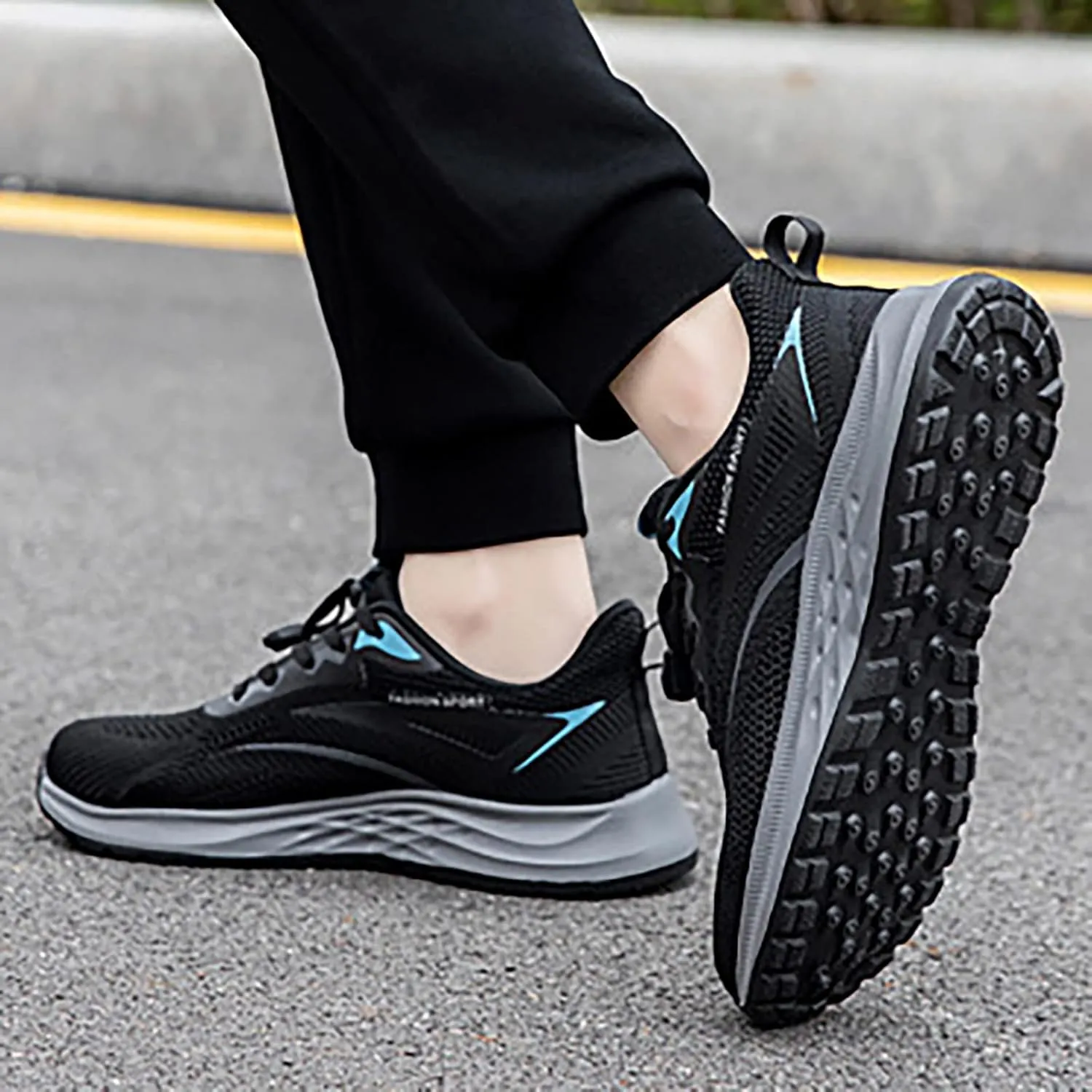 Fashion Sneaker Lace-Up Couple Men's Spring and Summer New Non Slip Walking Fashion Light Shoes Middle and Elderly