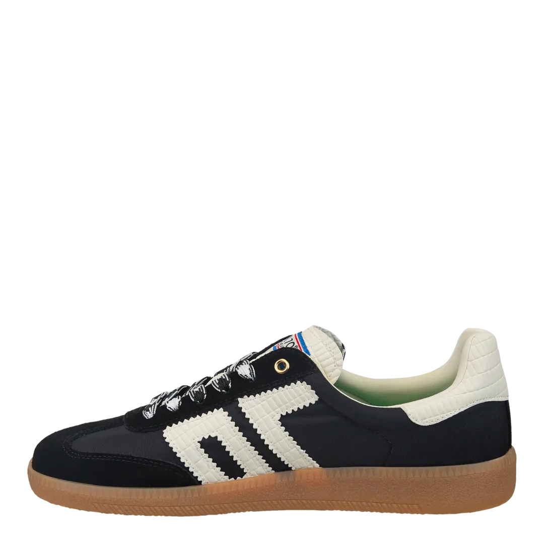 Ghost Sneaker | Black