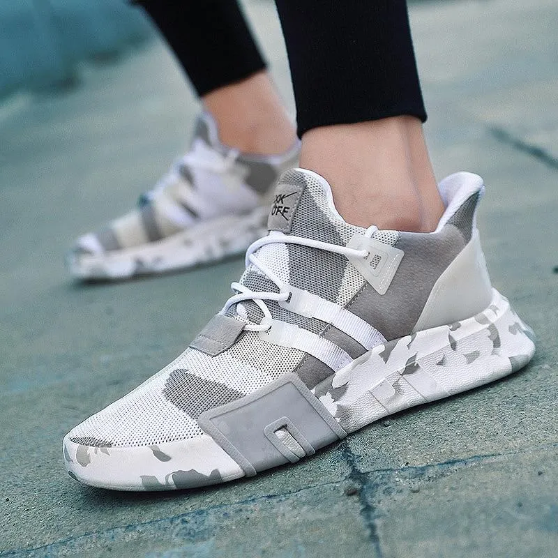 Men Lightweight Comfortable Sneakers