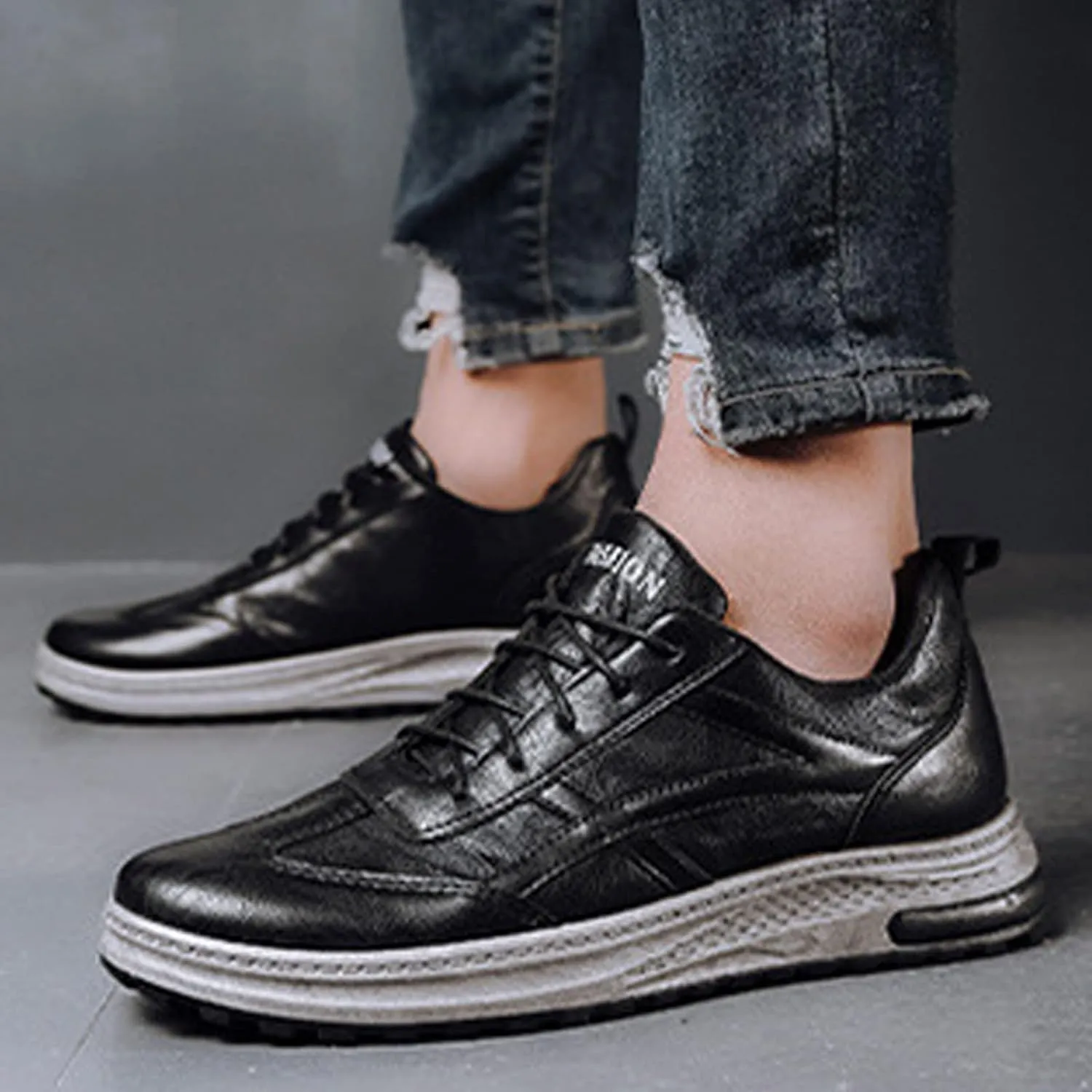 Mens Shoes Large Size Casual Leather Lace Up Solid Color Casual Fashion Simple Shoes Running Men Sneaker