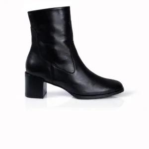 Queenie: Black Leather Ankle Boots