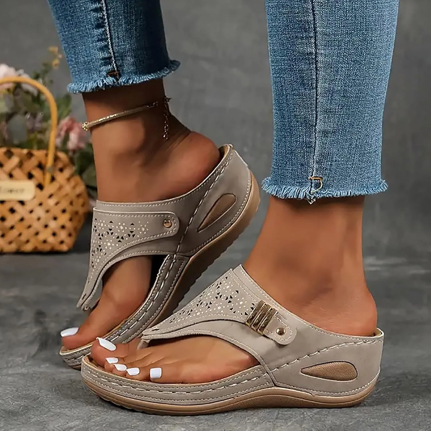 Sandals for Women Summer Casual Flatform Platform Wedge Slides for Women Women's Arch Support Sandals