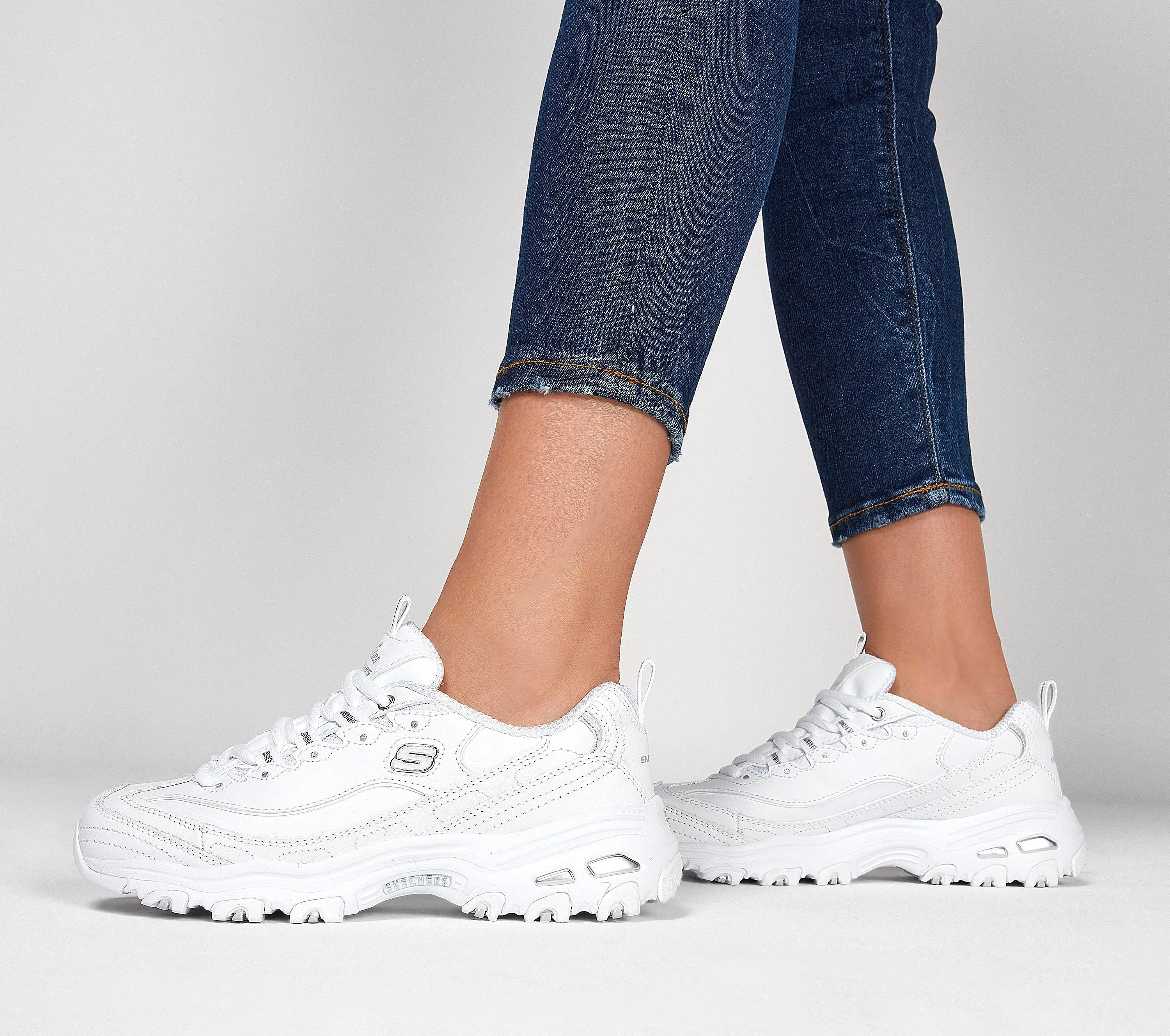 Skechers D'Lites FRES.5 START Memory Foam Lace-up Sneaker White Silver (8.5, White Silver)