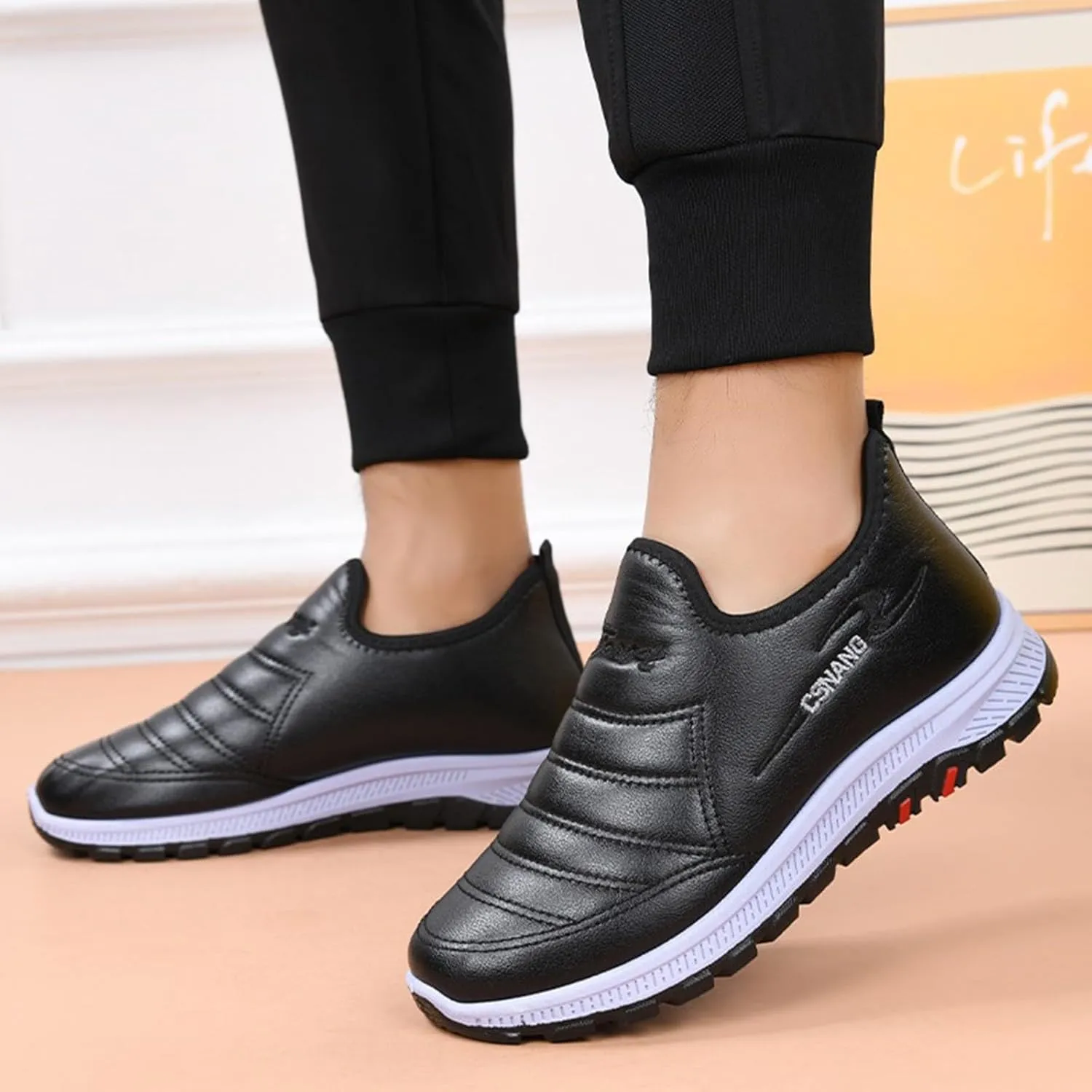 Snow Shoes For Men Non-Slip Winter Walking Shoes For Men Plush Lined Hiking Boots Women aterproof Casual Shoes