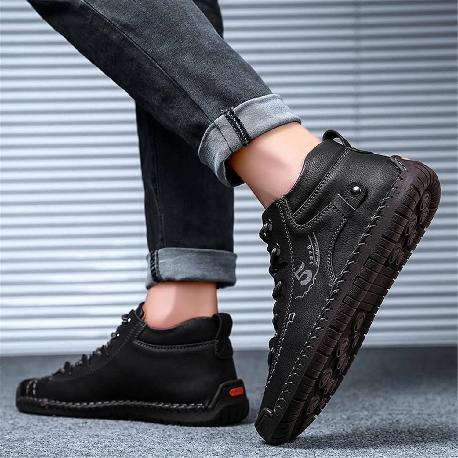 Walking Shoes Men Leather Fashion Summer and Autumn Men Leather Shoes Flat Soft Bottom Comfortable Mid Top Lace Up Casual Mens Leather Shoe Pad
