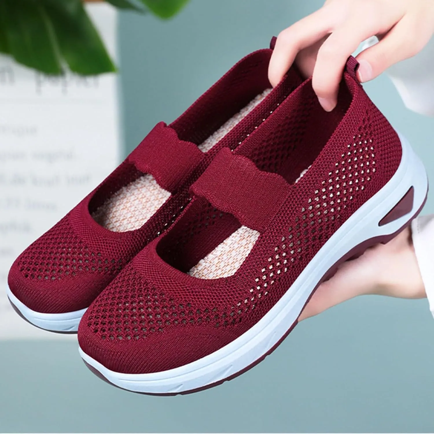 Walking Shoes Women Slip On Sneakers Knit Lightweight Comfortable Breathable Walking Shoes for Work Travel