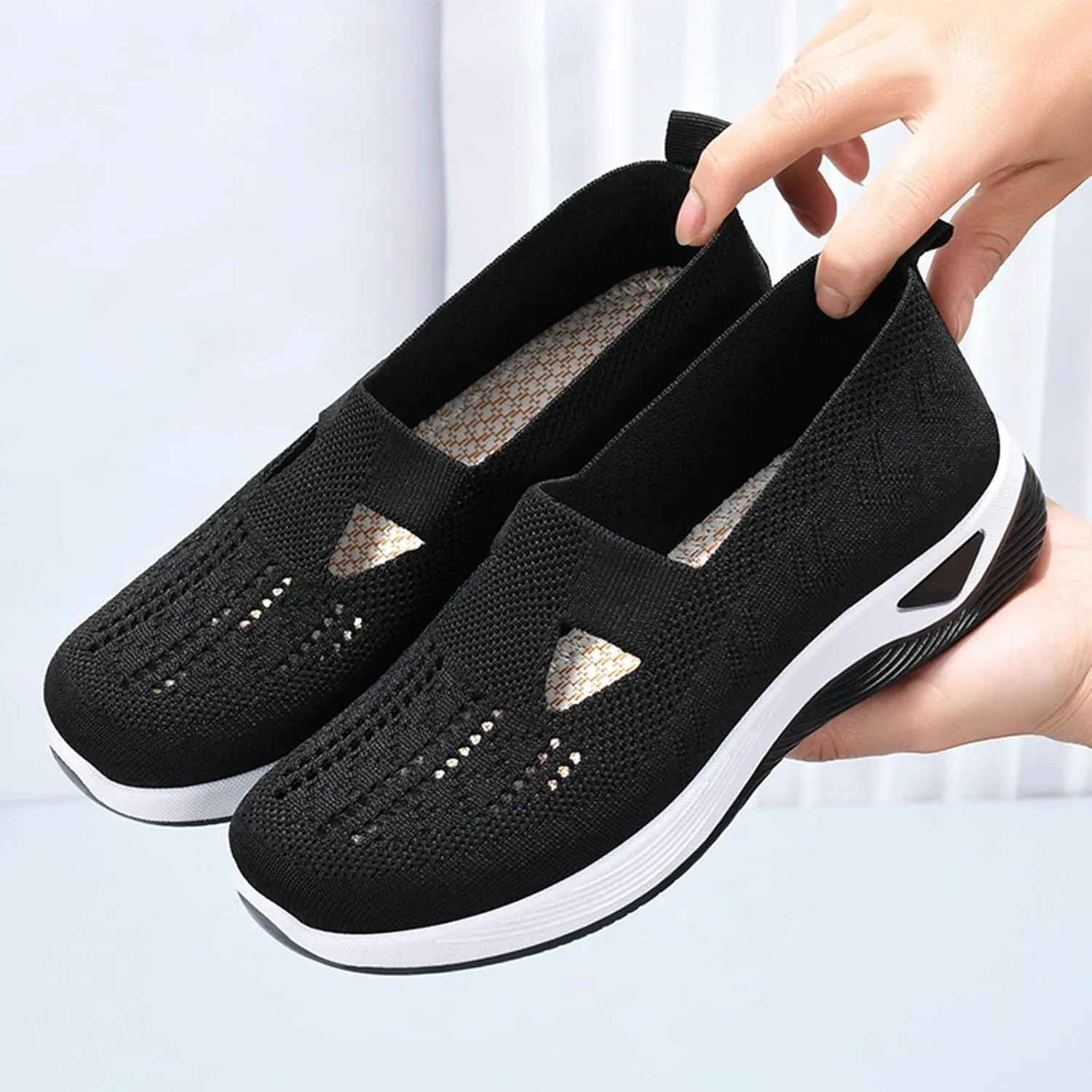 Women Casual Slip On Sneakers Breathable Knit Walking Shoes Lightweight Loafers Non Slip Comfortable Flats